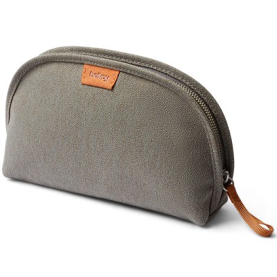 bellroy-classic-pouch-limestone-01.jpg