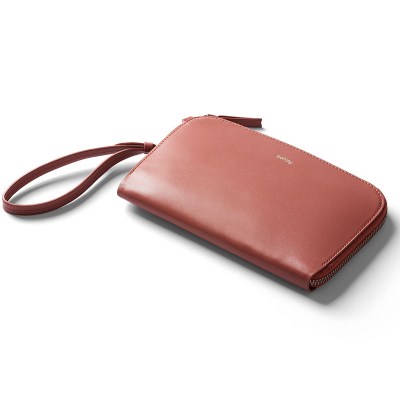 bellroy-clutch-deepblush-01.jpg